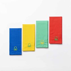 Комплект цветни подложки за хранене и сервиране Benetton Casa малко лого