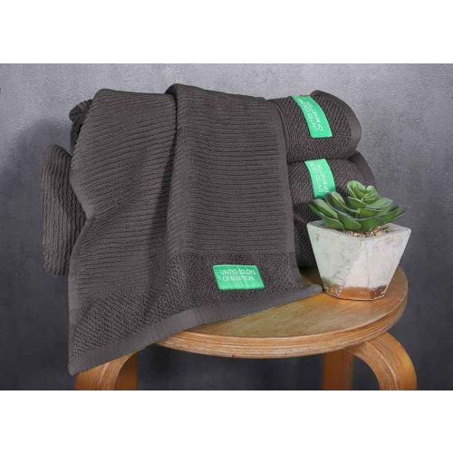 Комплект 3 кърпи за баня Benetton Casa в тъмно сиво - 3