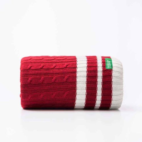 Плетено одеяло Benetton casa 140х190 см в червено - 4