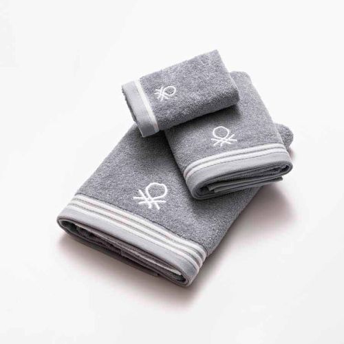 Комплект 3 кърпи за баня с лого Benetton Casa сиви - 2
