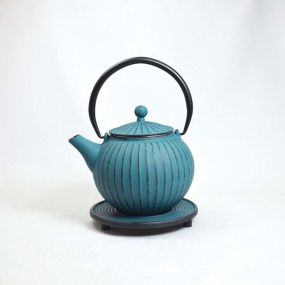 Чайник чугунен с цедка Chokoreto JA 800 мл петролено синьо с подложка